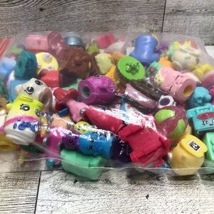 Shopkins lot of 100 pieces